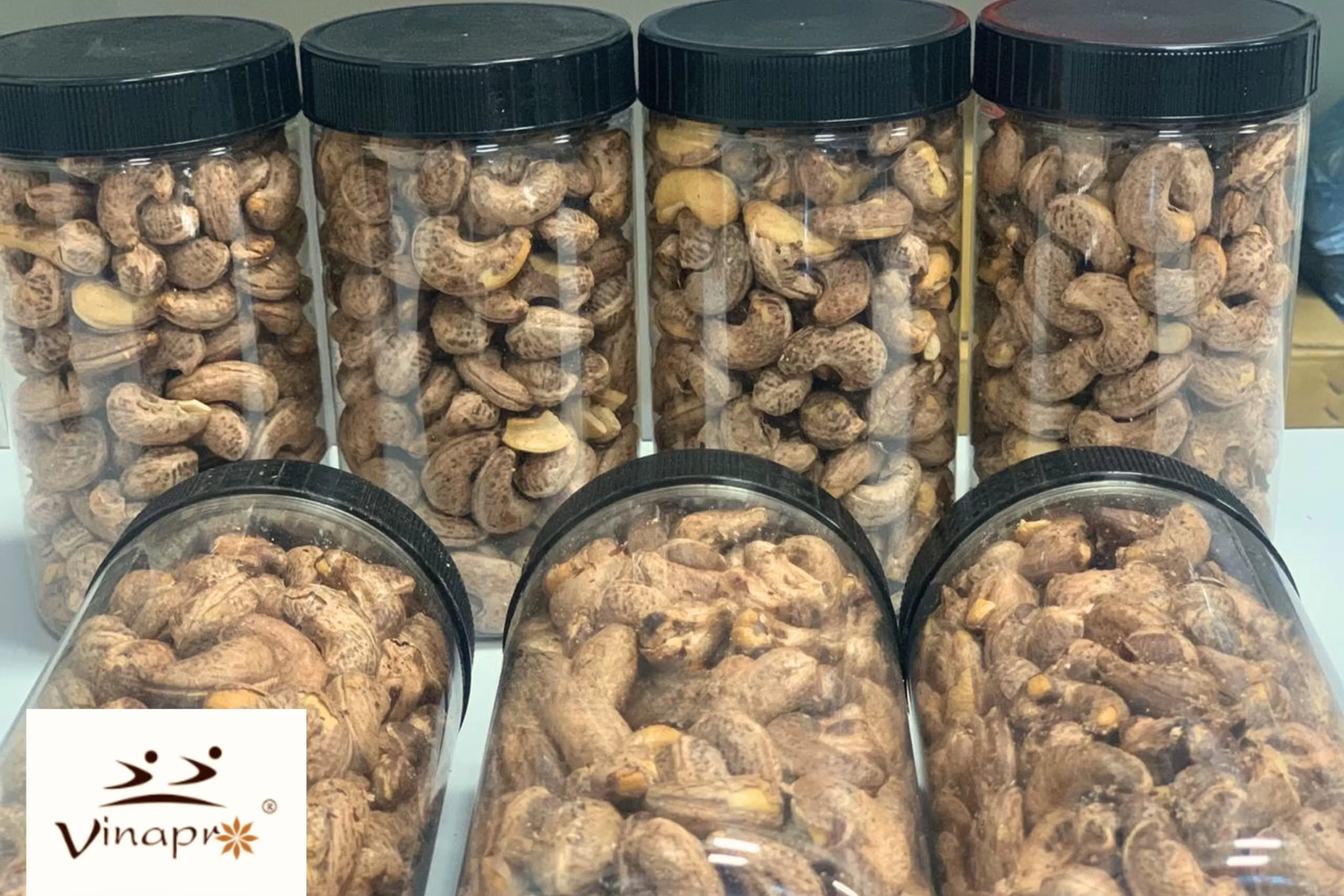 ROASTED CASHEW NUTS WITH SKIN — 1