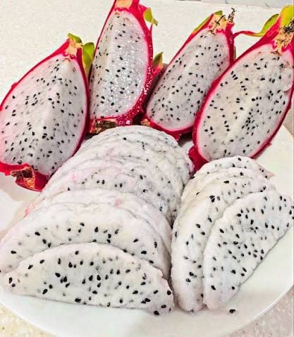 Red/White flesh dragon fruit
